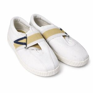 Tretorn White Slip-On Sneakers Elastic Strap Comfort Shoes NEW No Box , Size 8.5